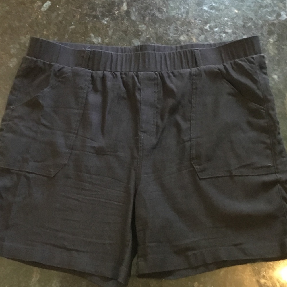 Women's‎ Elastic-Waist Pocket Shorts Black Size XL